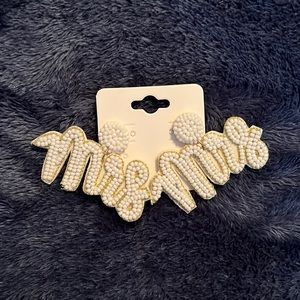 Beaded “MRS” bride/fiancé earrings